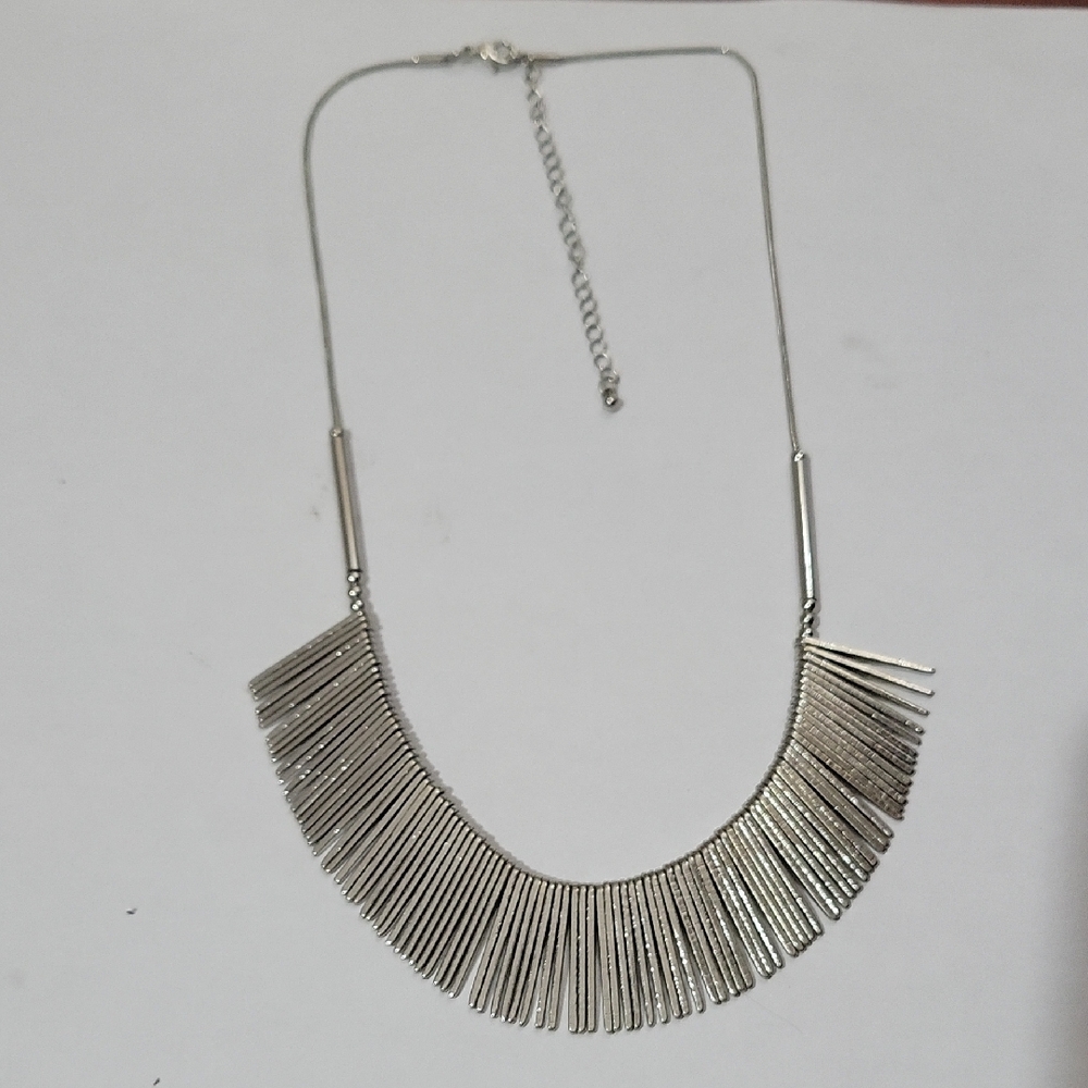 Elegant Silver Fringe Necklace